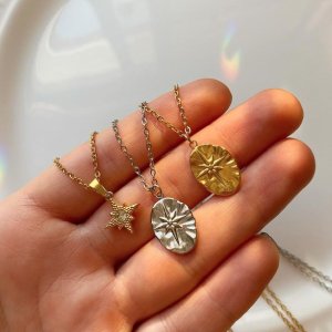 Collares